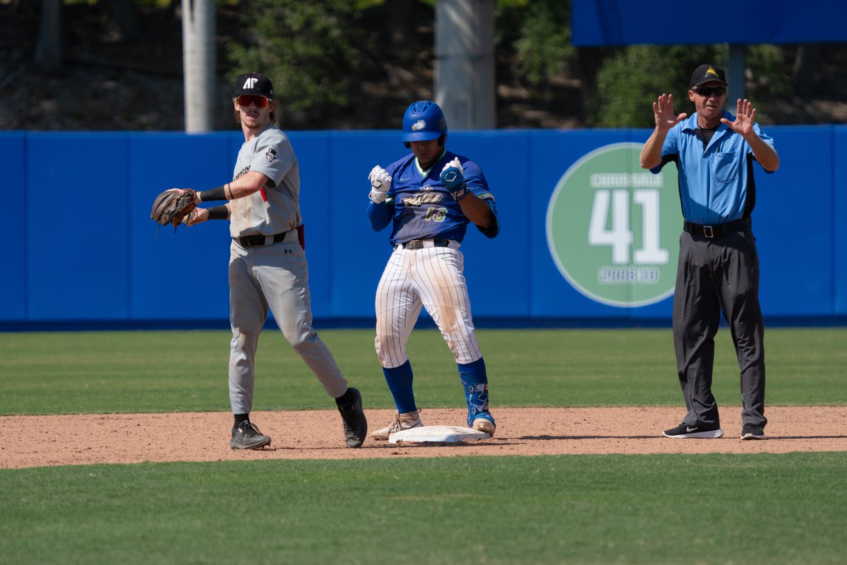 FGCU_Baseball's tweet photo. END 3:
SUNDAY...COLLEGE...BASEBALL!
FGCU answers back with a 7-spot thanks to the Farrow HR and six singles!
FGCU - 10
Austin Peay - 9
#WingsUp / ESPN+ https://t.co/JTf7cs9uj0