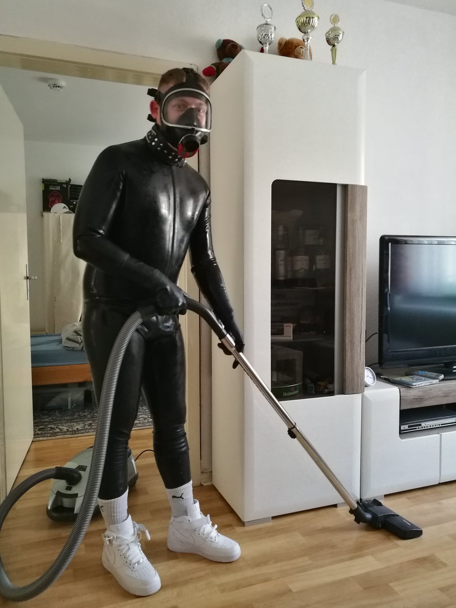 Kinkyguy296 tweet media