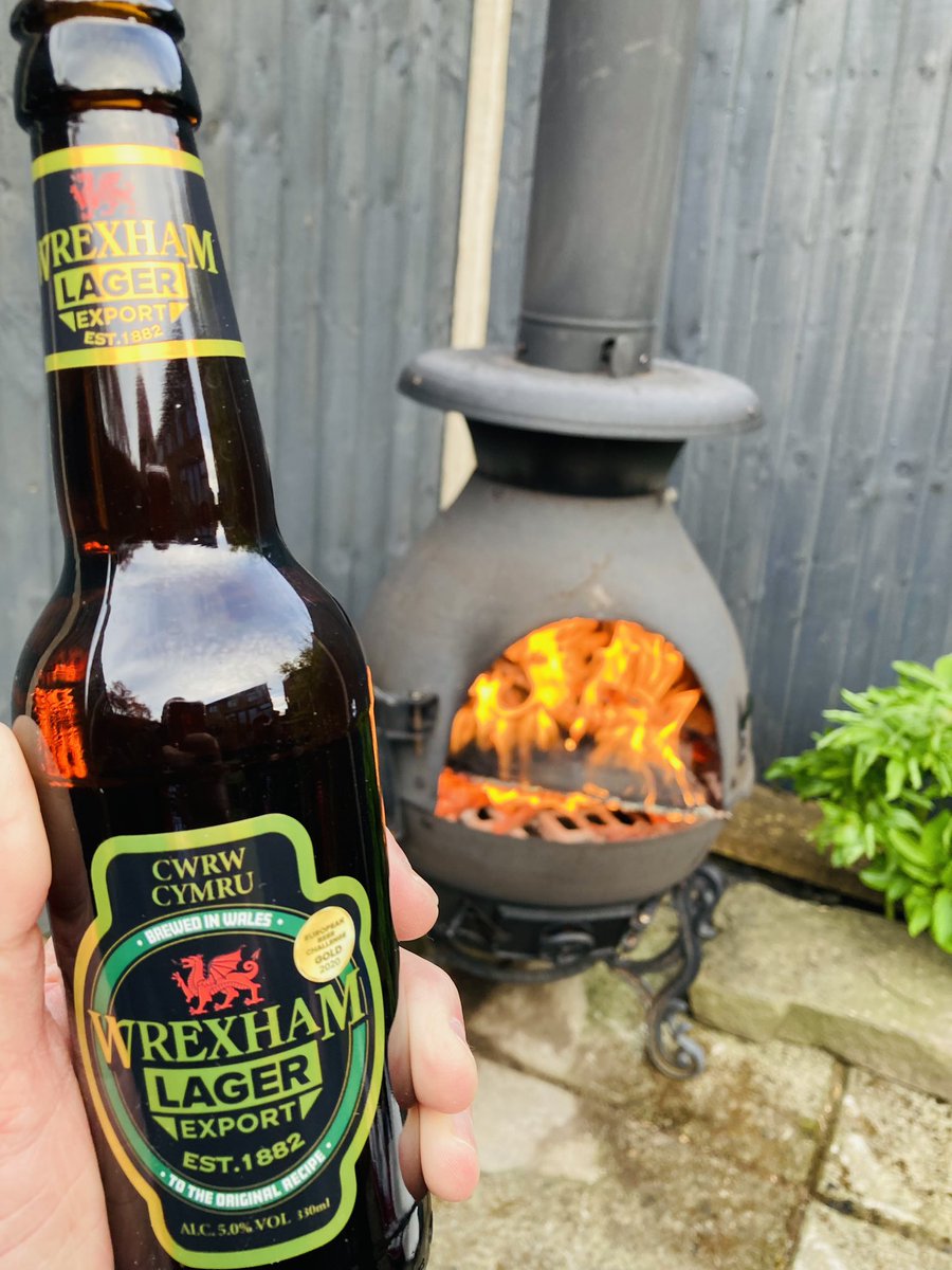 Fire pit OR chiminea what do you prefer to sit by in your garden? #BeerAndFire #Beer @WXM_Lager @RealBMaxwell @ManvsAle @Polish_Beer @beerhunter74 @zappafaye @BigChiefSpyBoy