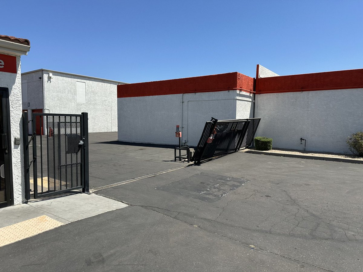 Mark Wallace tweet media