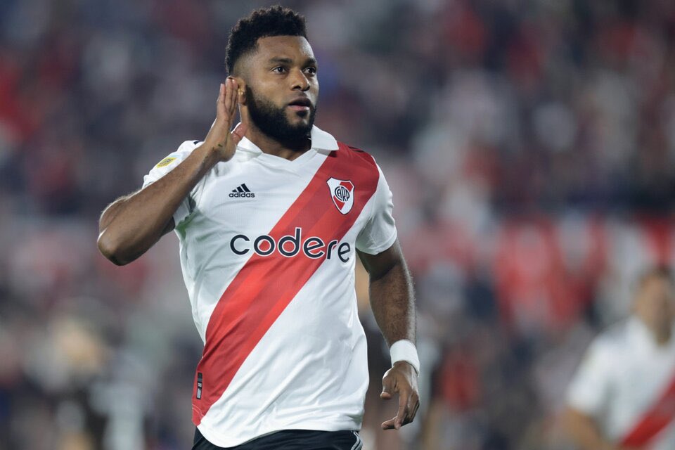 ⚽️El enorme pase de Nacho Fernández, el toque abierto de Echeverri y la firme definición de #Borja. Una secuencia de buenas decisiones que culminó en el gol de #River en el #Superclásico 👏🏻

🕞 10’ PT: River 1 - 0 #Boca