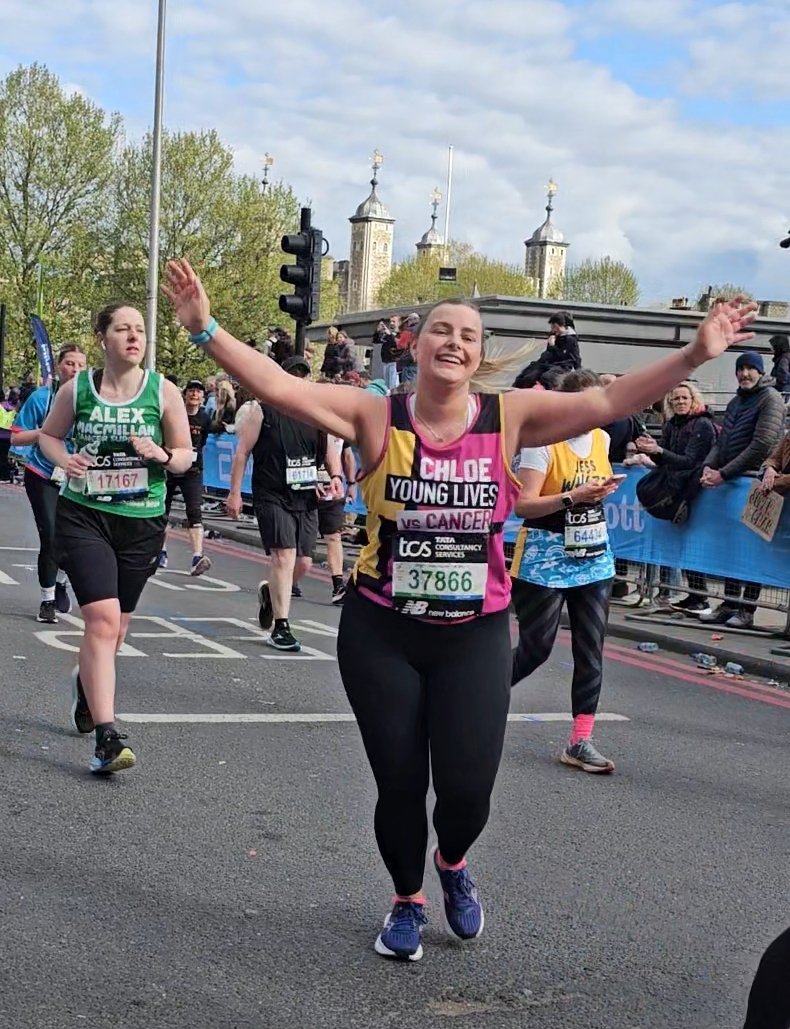 superthing's tweet image. What a day at #londonmarathon2024 supporting my daughter Chloe raising money for @YLvsCancer. Absolutely brilliant @LondonMarathon