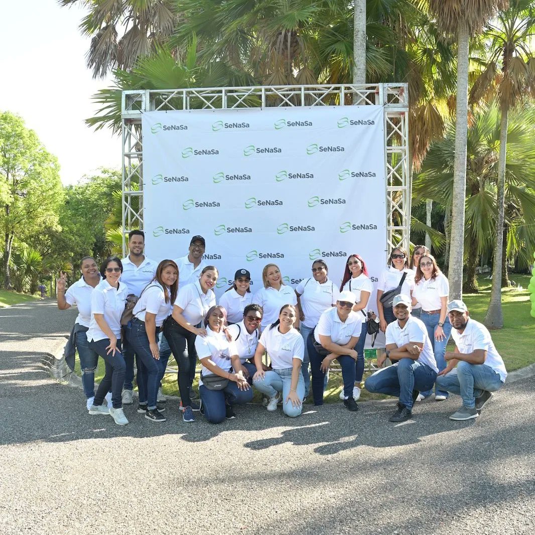 ARSSeNaSaRD's tweet photo. Hoy estuvimos en la caminata #DaleColoramiVida junto a la fundación @unidosxautismo en el punto verde de Orientación Temprana y Terapia Conductual.
Cada paso demuestra nuestro respaldo a cada persona con la condición de autismo y su familia.
#Senasa2024
#CaminandoporelAutismo https://t.co/Rs9vvTKeBL