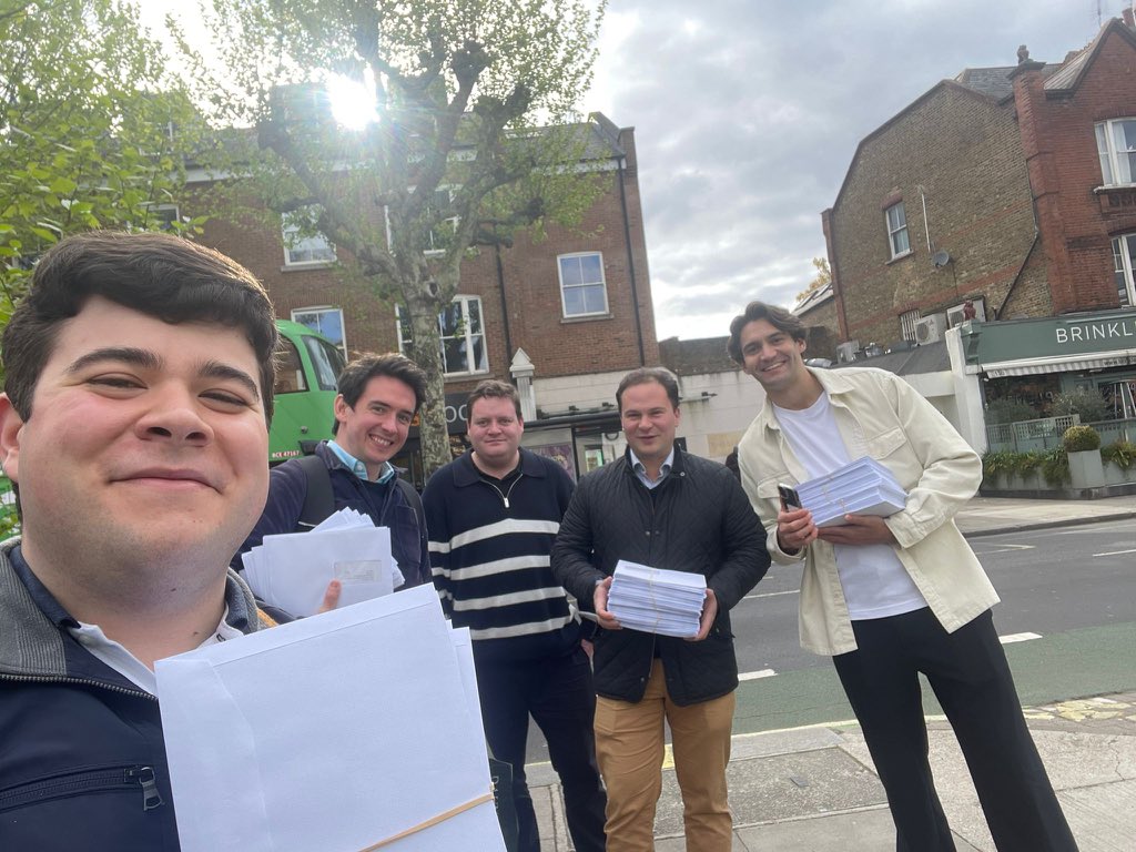 Great day campaigning in Balham, Northcote and across the river in Fulham for @GregHands. Lots of excellent conversations with residents!