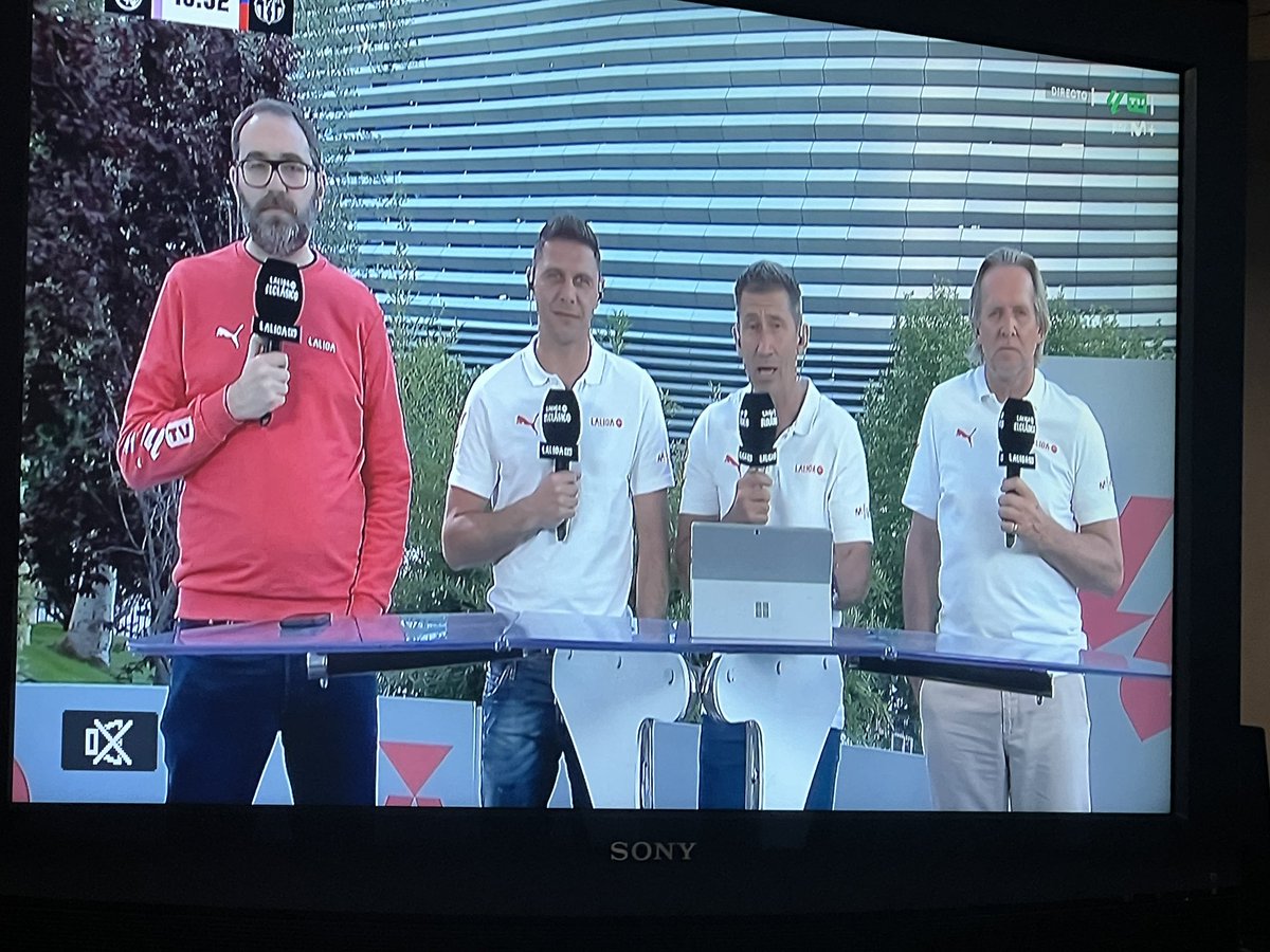 I amb qui van els comentaristes de moviestar?