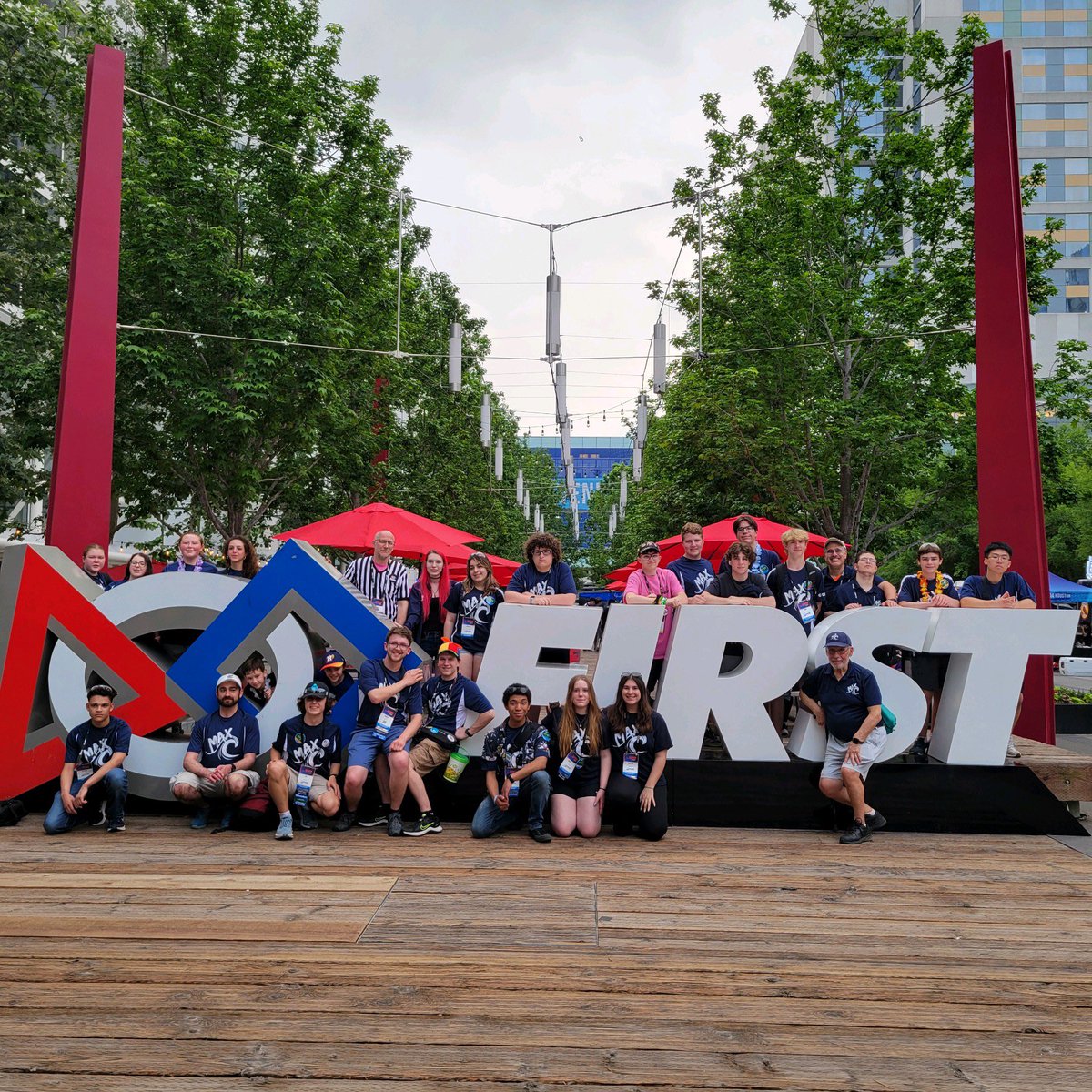 Team MAX had a great time at the FIRST Championship and competing on the Archimedes Field!

#LetsMakeStuff #WeAreNE #CRESCENDO #FIRSTINSHOW #OMGrobots #morethanrobots #tothemax