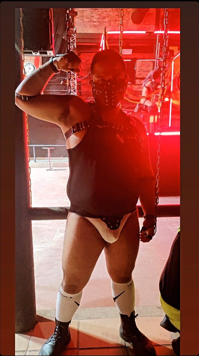 dannybearrr_'s tweet photo. I FEEL THE RUSH🔥🔥🔥
This bear was HUNGRY😈💦

#petplay #puppyplay #puppybear #HAIRY #beargay #hairyhunks #hairygay #bears #musclebear #bearfurry #beardom #biglegs #bdsm #kinkylife #bdsmgay #bearboy #hairychest #hairydom #gaymen #rush #rushbogota https://t.co/NQi3Uahkij