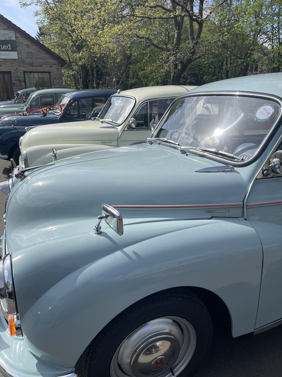 Beautiful sunny morning, especially for #morrisminor lovers 

#silkstone
#pothousehamlet