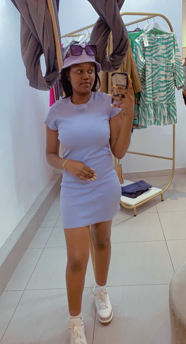 Thandeka_Neru's tweet photo. @bontlendlovu__ #mirrorpicture 😙 https://t.co/ehP1Q2PH9F