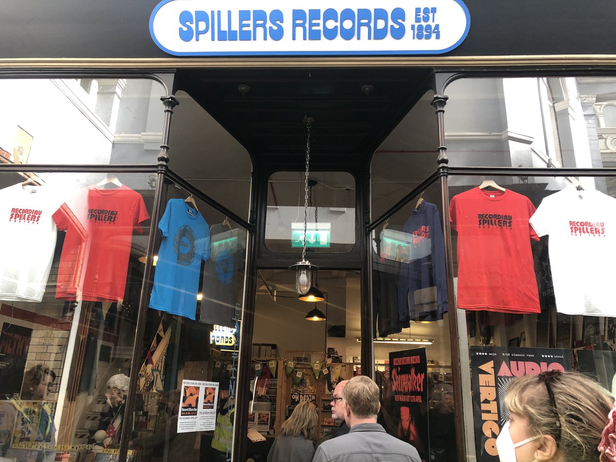 catrinwrites's tweet photo. sunny day at spillers for record store day yesterday  #RSD2024 #talkingheads @spillersrecords https://t.co/O7FkhVglGN