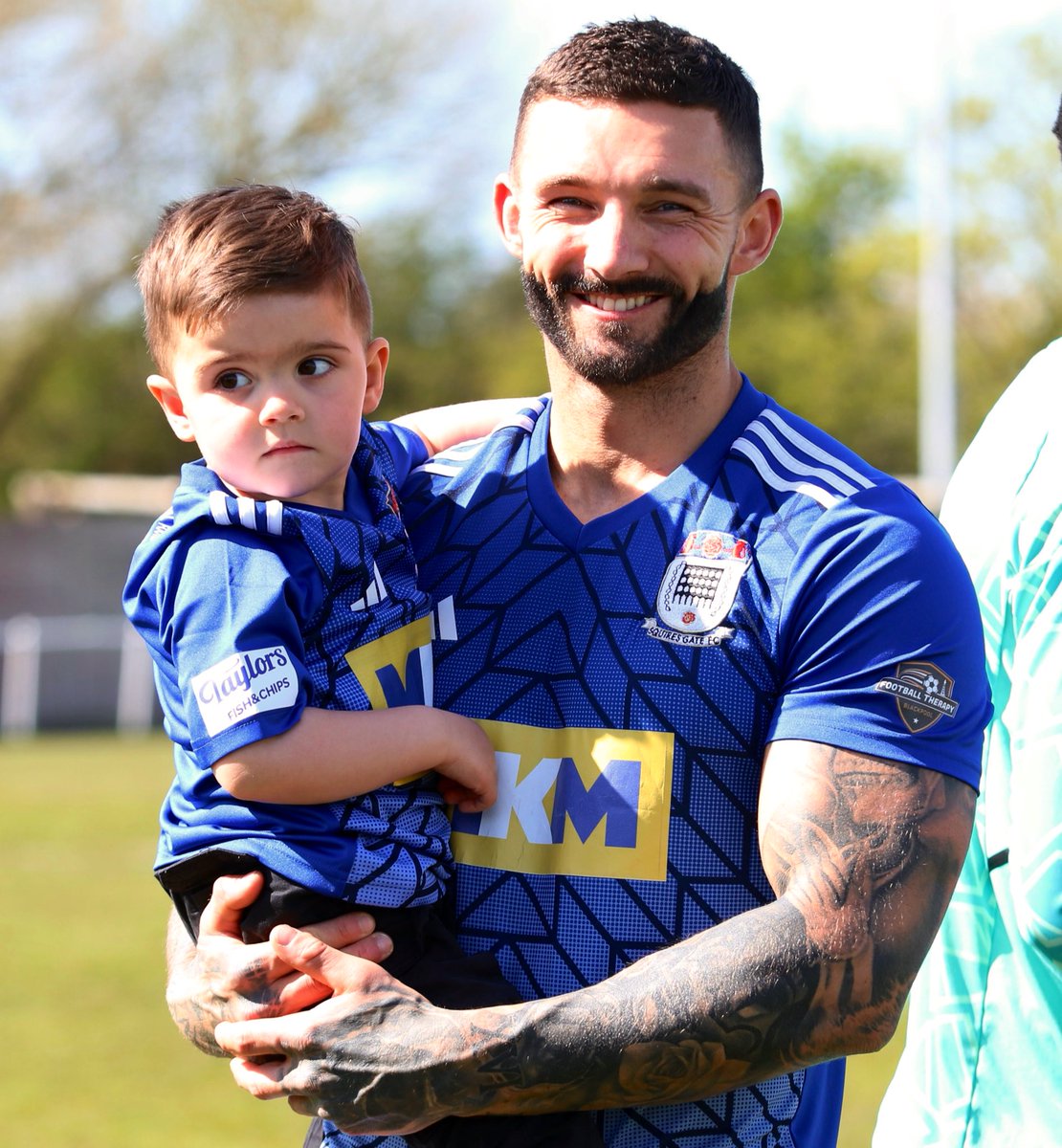 squiresgatefc's tweet photo. 💙 𝑴𝒂𝒔𝒄𝒐𝒕 𝑨𝒑𝒑𝒓𝒆𝒄𝒊𝒂𝒕𝒊𝒐𝒏

🙌 A big shoutout to our mascot from yesterday’s game, @JoshFew8’s son Theo!

🔷 #WeAreGate | 📸 @OLDBLUEFOX https://t.co/Aj9afm4W0r