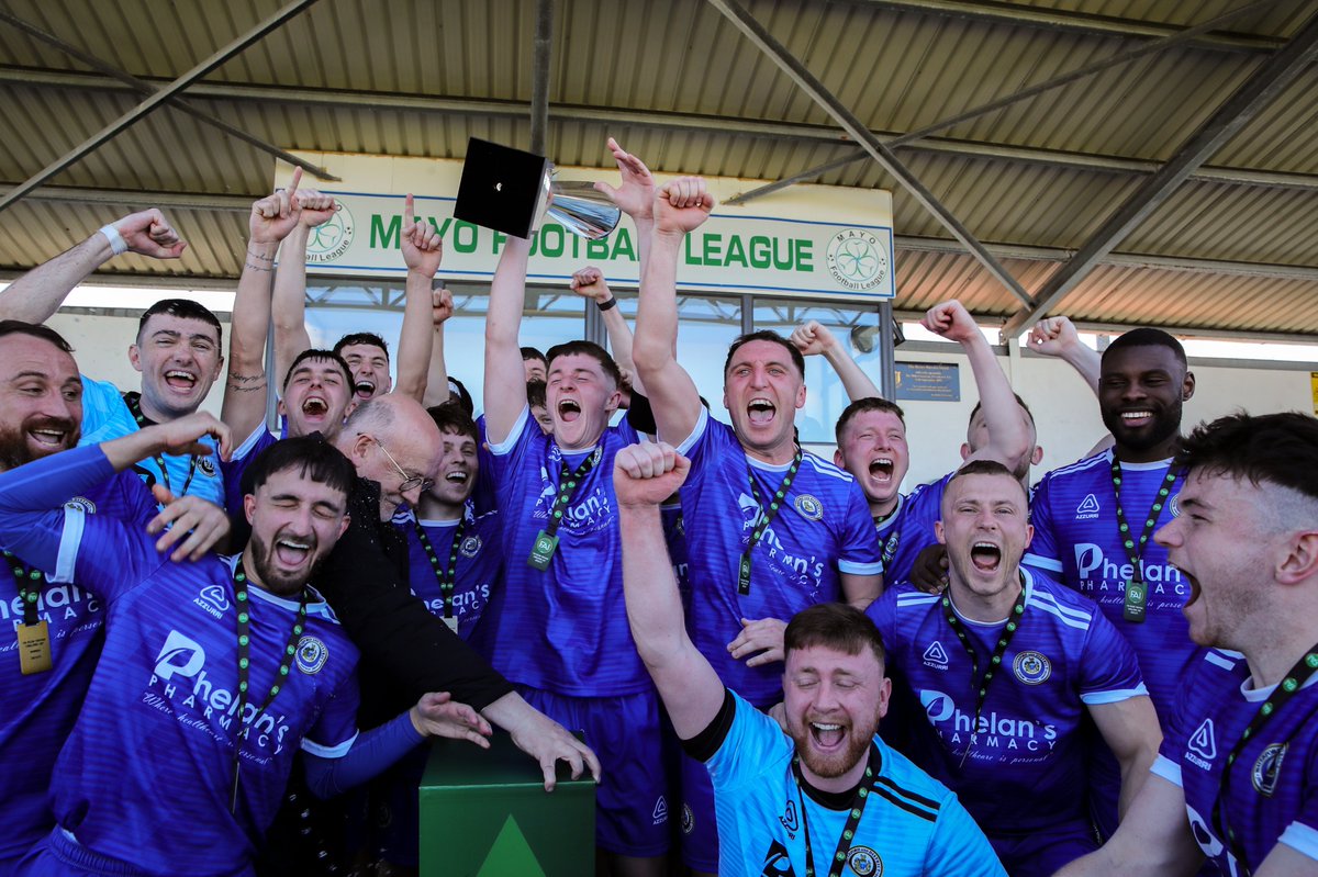 Waterford & District Junior League lift the FAI Oscar Traynor Cup 🏆 They beat @mayoleague 4-2 at Umbro Park, Castlebar this afternoon ⚽️ Congratulations to the players and coaches 👏 📝 fai.ie/latest/report-…