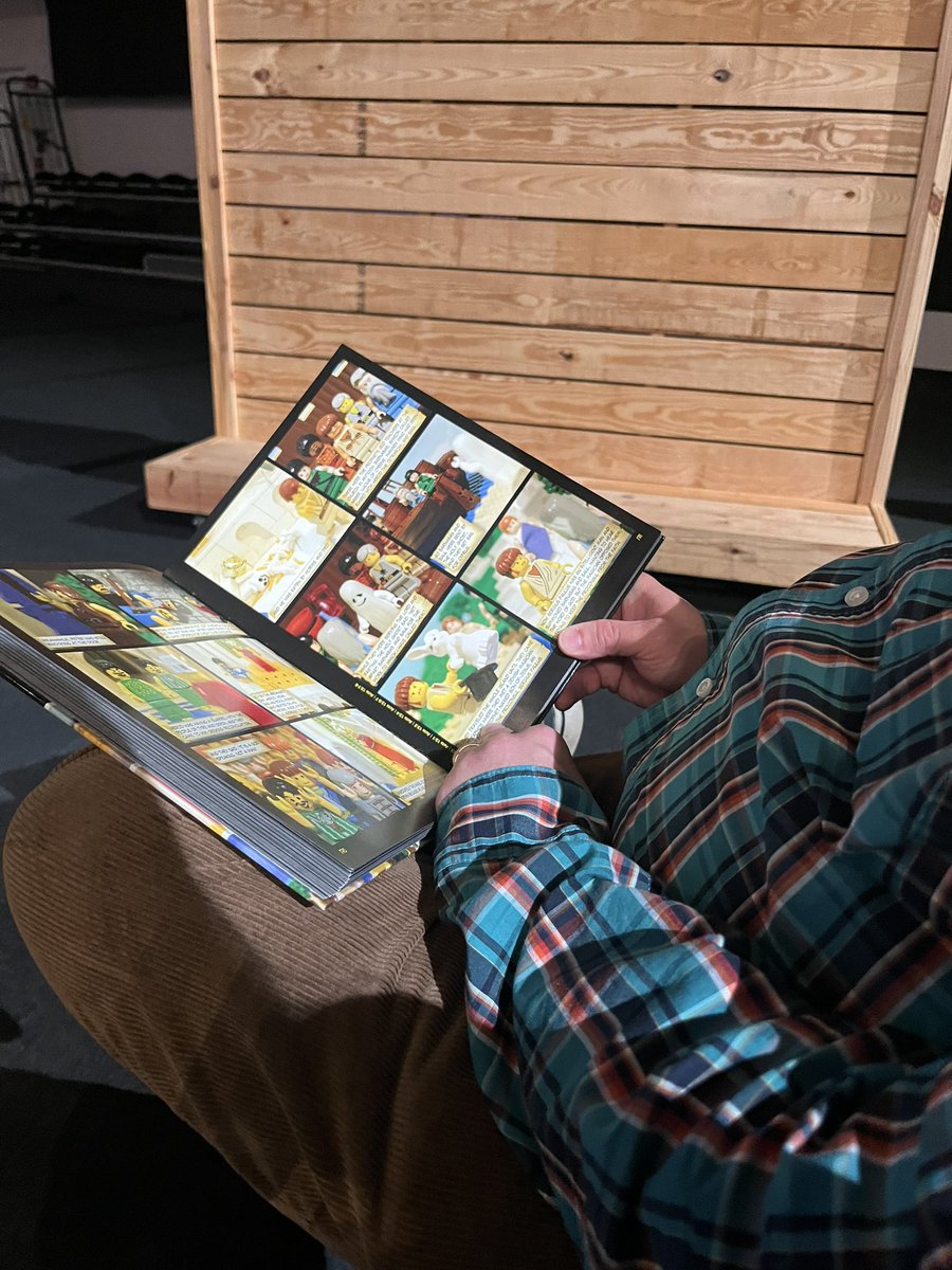 hedden4heaven's tweet photo. It was my idea to bring the Brick Bible to church today because the lesson in our Sunday School class benefited from the visual supplement. (Saul &amp; the witch of Endor, brilliantly depicted.)
Joseph took it further &amp; read it during the sermon, too. 
#Acts13 #BarJesusTheMagician https://t.co/wbrGoXwJgv