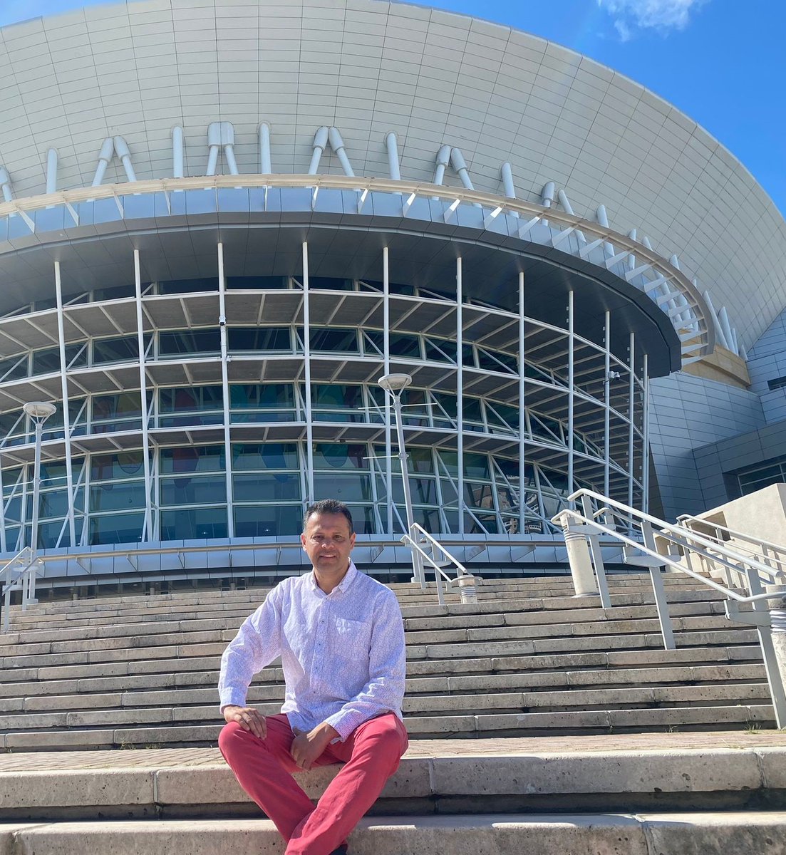 Faltan pocos días para vivir un concierto histórico 'Los 100 años de Willie Rosario' junto a Gilberto Santa Rosa y Tony vega, aquí es este escenario, el Coliseo de Puerto Rico, José Miguel Agrelot. #salsa #WillieRosario #MísterAfinque