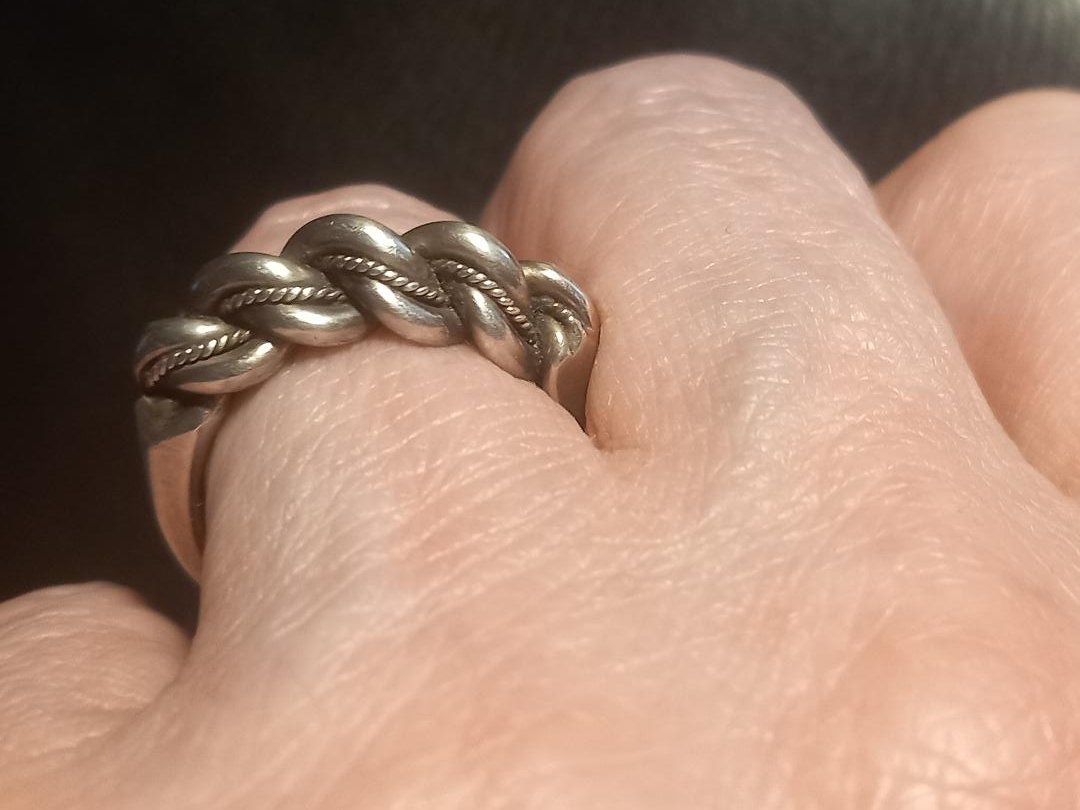 RuffPhilip's tweet photo. "The Pagan King", Semigallian chief Namejs, fought against the German crusaders at the beginning of the 13th century. The "ring of power" worn by Namejs and given to his followers, is now worn as a symbol of being Latvian. #Latvia #Baltics https://t.co/ZXBDVcltxk