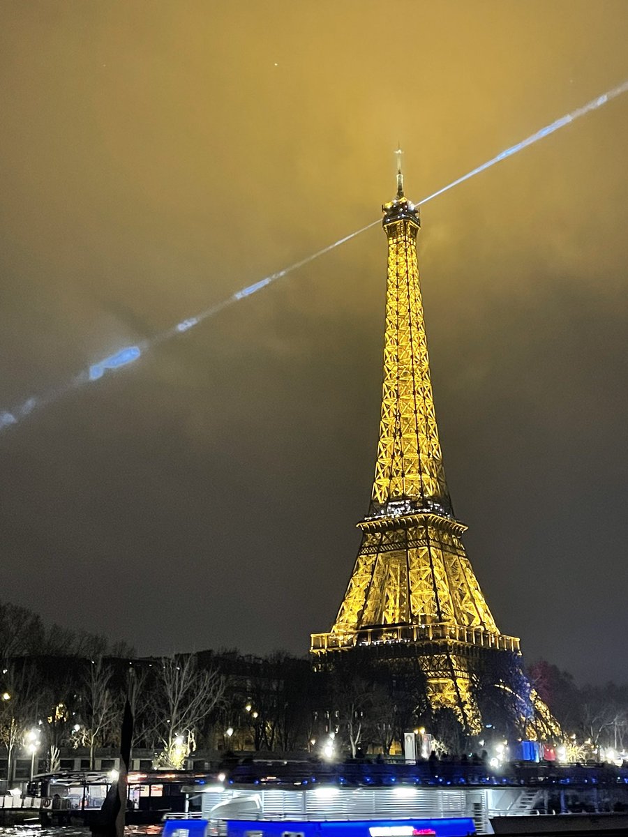 jujuoolala's tweet photo. Things have changed🚬

#France #Paris https://t.co/vTjOUYqYfR