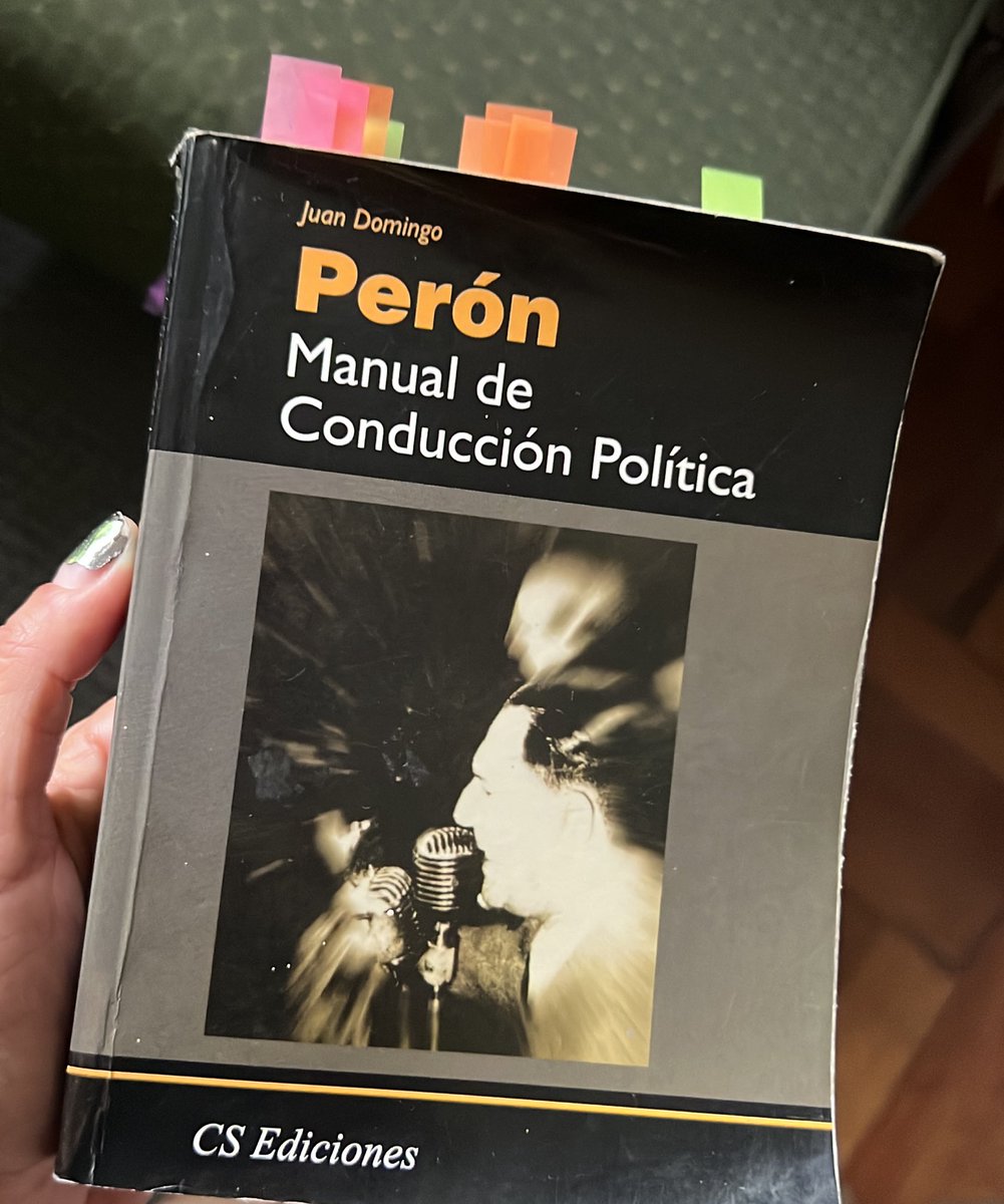 Hay una convocatoria para ir con un libro el 23/04. Yo, más peronista que universitaria: