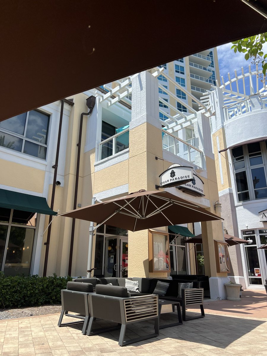 PITT_Guy_09's tweet photo. Found my new place or home away from home - thanks for the great time @cigar_paradise. Won’t be last visit https://t.co/sbN2SycWVm