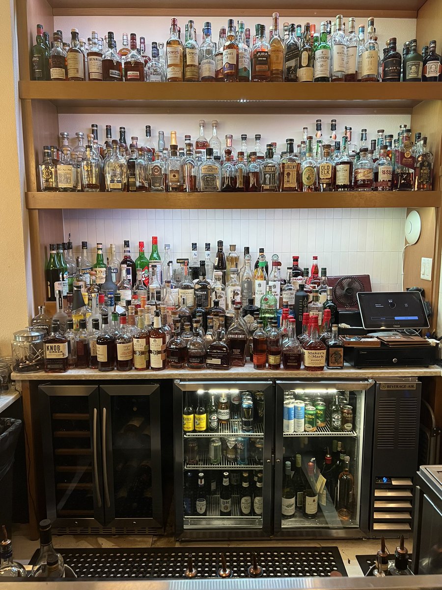 PITT_Guy_09's tweet photo. Found my new place or home away from home - thanks for the great time @cigar_paradise. Won’t be last visit https://t.co/sbN2SycWVm