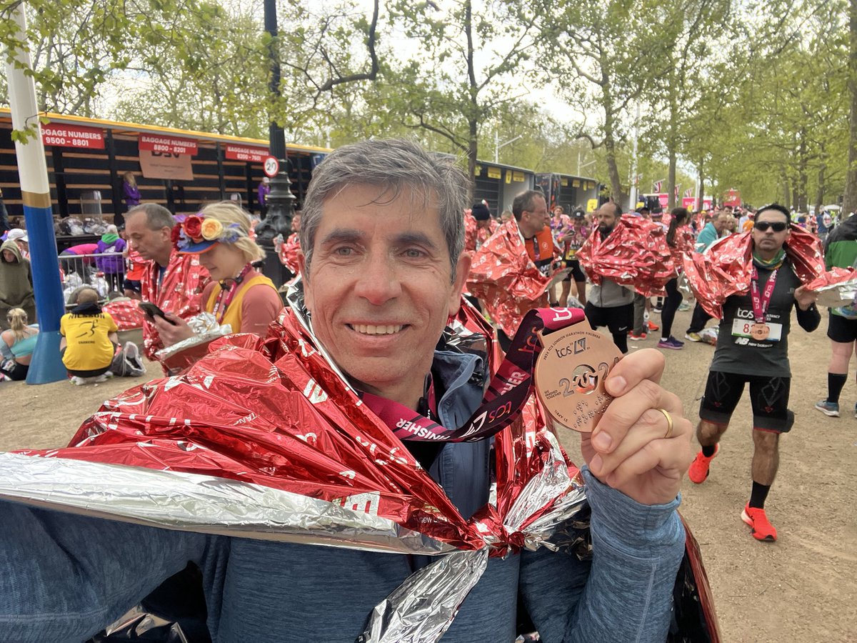 fabioiunis's tweet photo. Mission Accomplished! London marathon https://t.co/s1mGylrukI