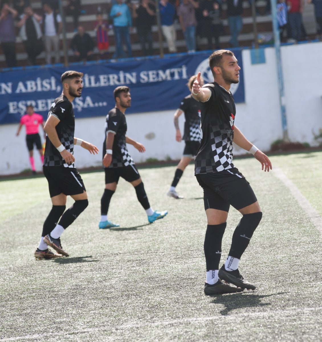 Maçtan kareler 📸

#İzmirspor #YunusemreBSK