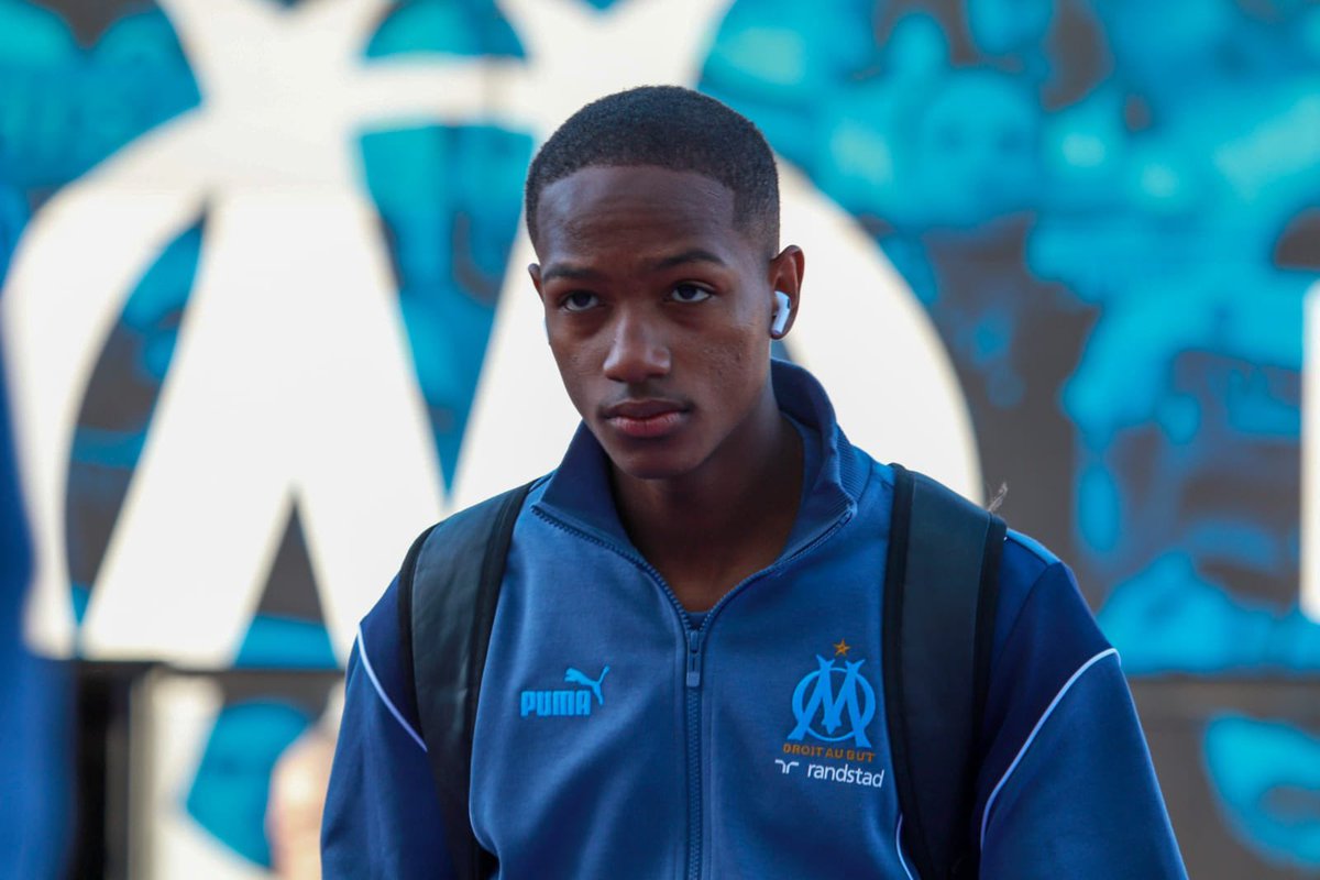 🔹Keyliane Abdallah 🇫🇷 (18 ans) entre en jeu et dispute ses premières minutes avec l’OM en Ligue 1 ! © SEGATO Hugo / @SegatoHugoPhoto #TeamOM #TFCOM