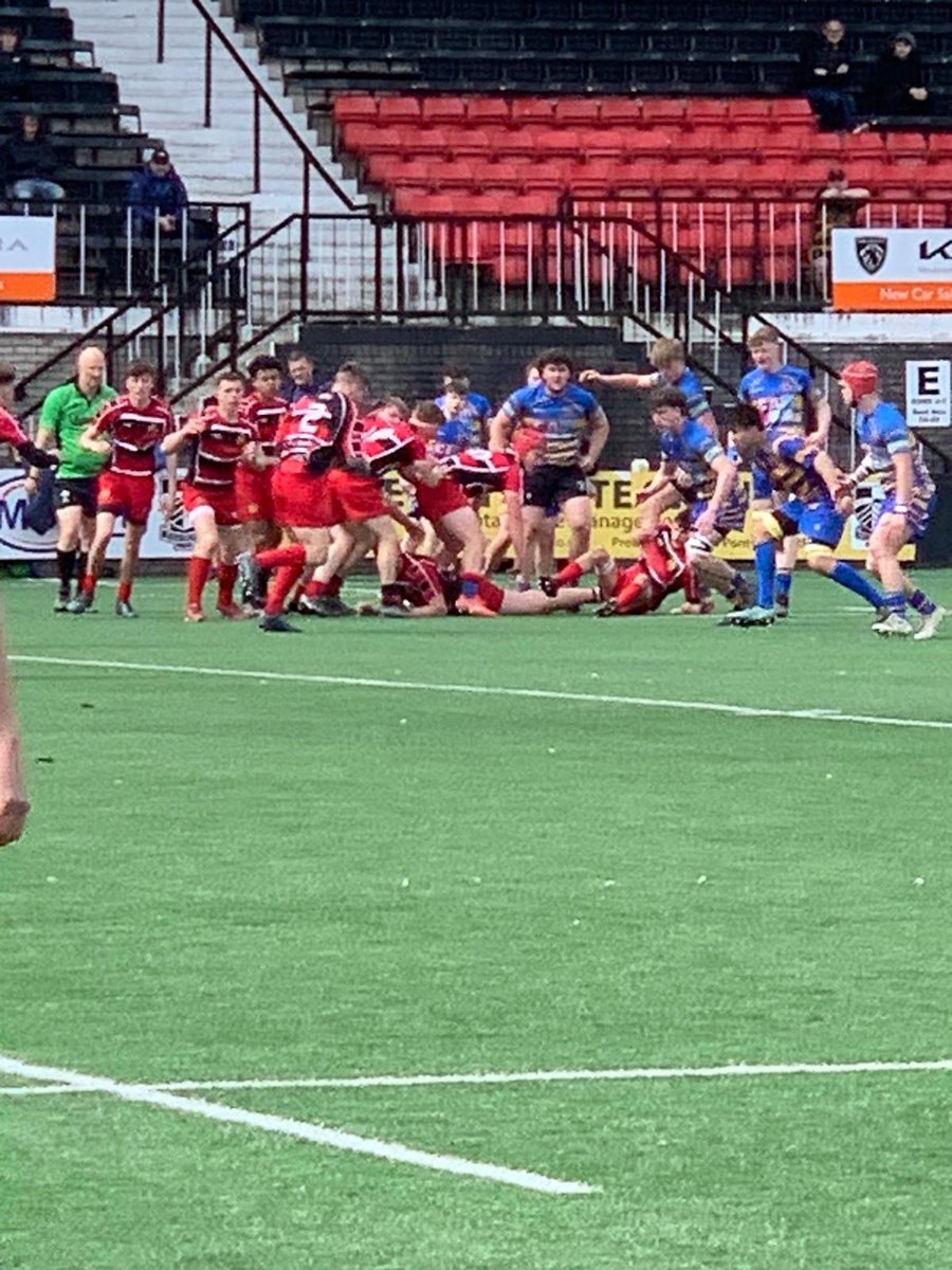 Club is very proud of U16’s efforts and success today, congratulations to coaches and players. We look forward to come supporting you in your Final. 🔴⚪️⚫️🏉 @CardiffRugbyCup thank you for the opportunities