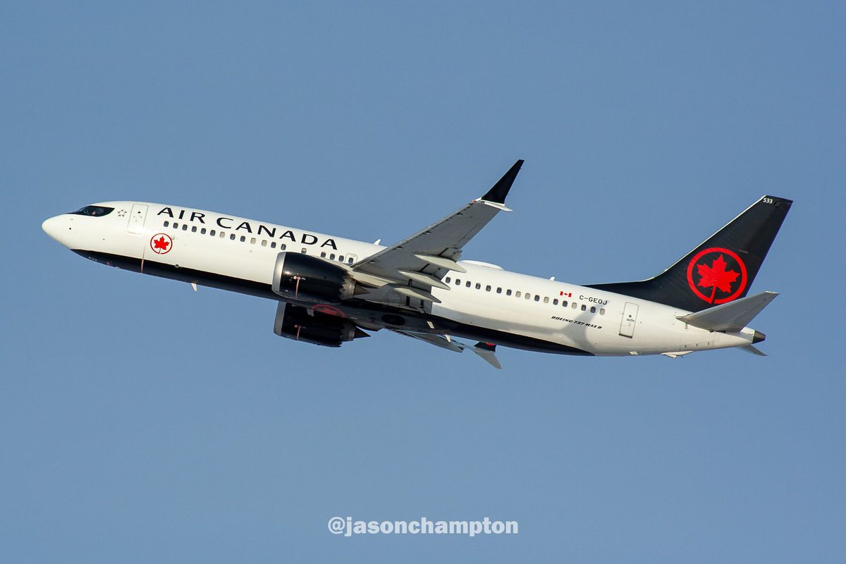 🍁Air Canada
✈️Boeing 737-8
🔢Registration C-GEOJ
📍Calgary International Airport (YYC)
#yyc #avgeek #aviation #aviationlovers #aviationdaily #aviationphotography #planespotter #planespotting #photography #boeing #aircanada