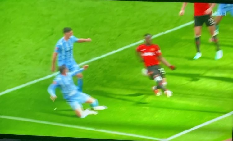 I get the frustration with the Coventry offside but this penalty against Wan-Bissaka is also ridiculously harsh, the cross is 5 yards away and he’s doing everything he can to get his hand out of the way, you won’t see the same level of outrage though #gamesgone