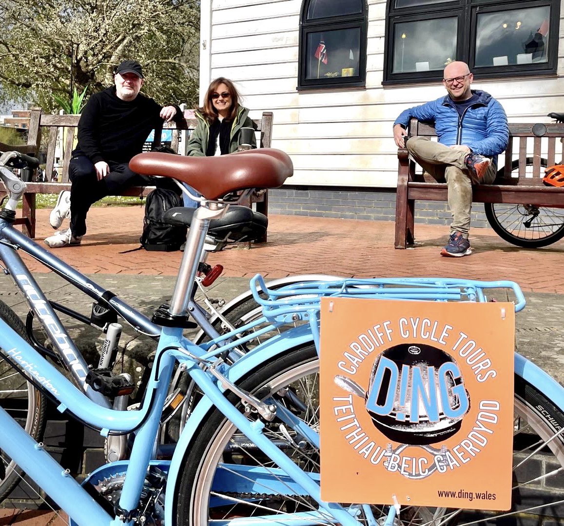 Sue_Charles's tweet photo. Lovely afternoon trying out the new cycle tour of #Cardiff.

Lived here for years, but only today found out the stories behind Blackfriars, Golate and HMS Hamadryad.

If you like an easy bike ride, a bit of history and impressive landmarks - give Ding a spin! 🚲
@DingCycleTours https://t.co/6QkIkZ0OXB