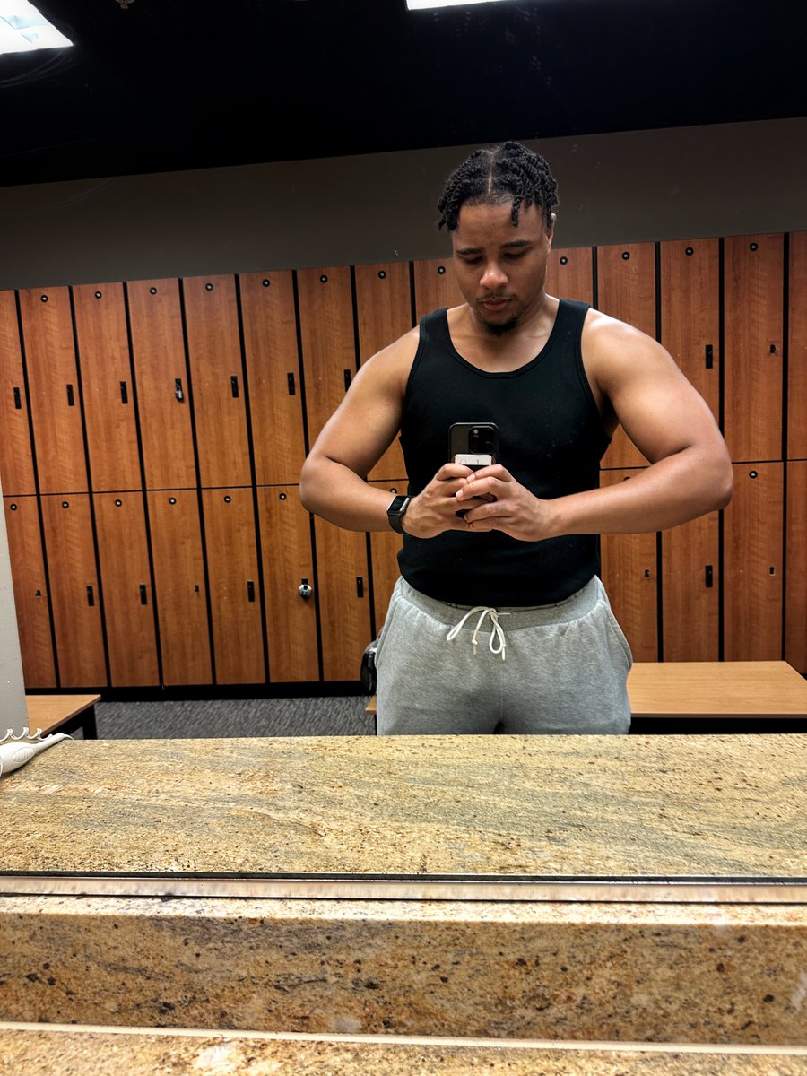 thejaewilliams's tweet image. Just trying to be one of the #fitdevs