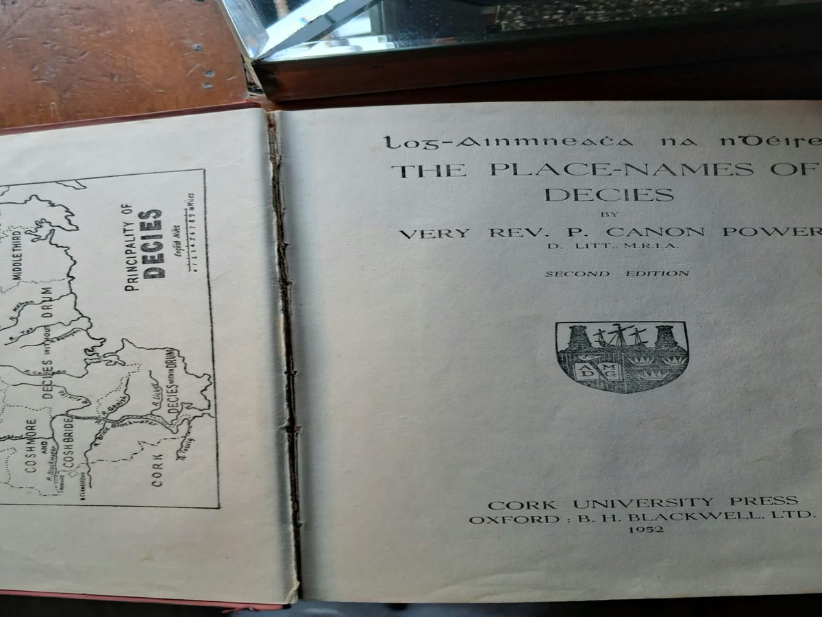 chrissyknightoc's tweet image. Ballinamona – Homestead of the Turf in Kilbarry, #Waterford 
I love how #placenames can tell us what was important about a place long after its existence. ‘The bog which gave its name has been drained long since’
One of my favourite books is Place Names of the Decies Rev. P.Power