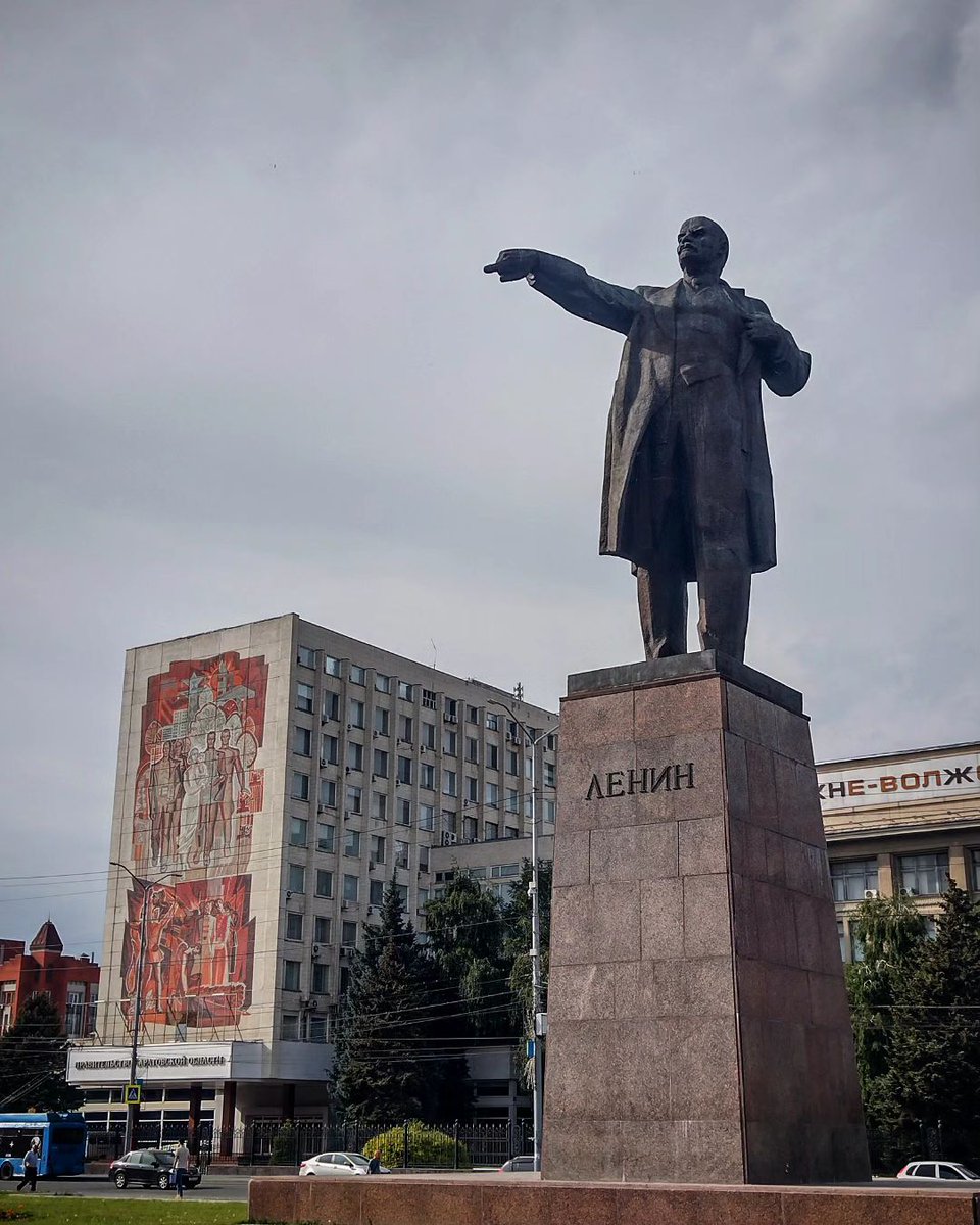 AzadiBarabary's tweet image. #sovmod #socmod #sovietarchitecture #sovietmosaics #sovietheritage #sovietmonumentalart #sovietculture #socmodernism #socmonumentalart #socialistarchitecture #socheritage #socialistmodernism #ussr #lenin #sovietmosaic #sovietvisuals #russia #saratov
#samara #balakovo #engels