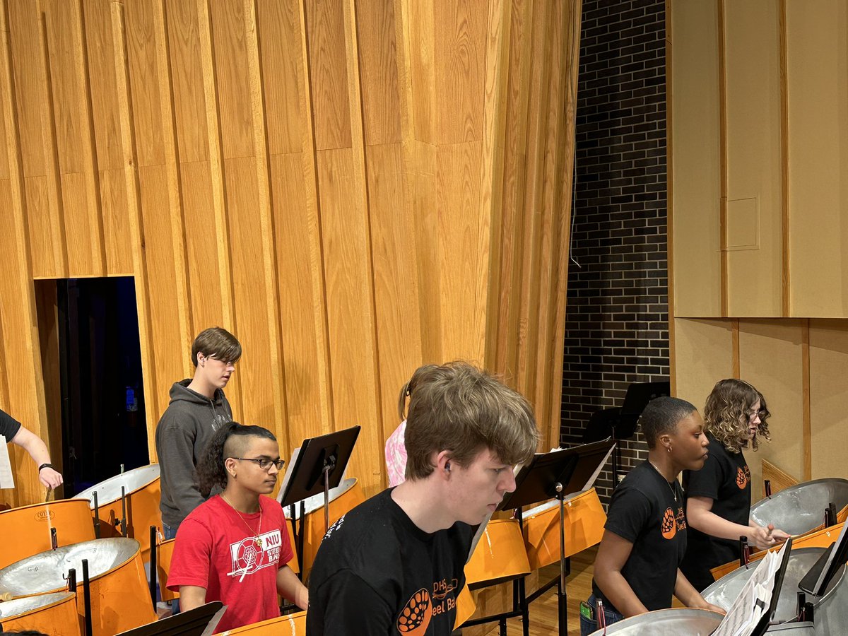 DeKalb, IL High School Bands tweet media
