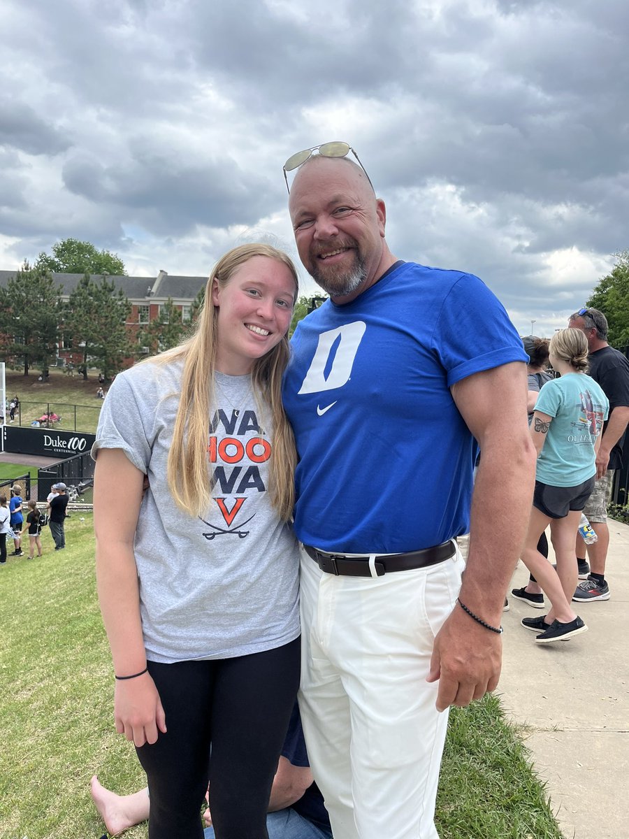 addisonthomp24's tweet photo. So good to see my @UVASoftball girls take the series against Duke yesterday, always a good time getting to see them compete! Also ran into a familiar face, he’ll be rooting for the Hoos next time! https://t.co/iog1jjZDrI