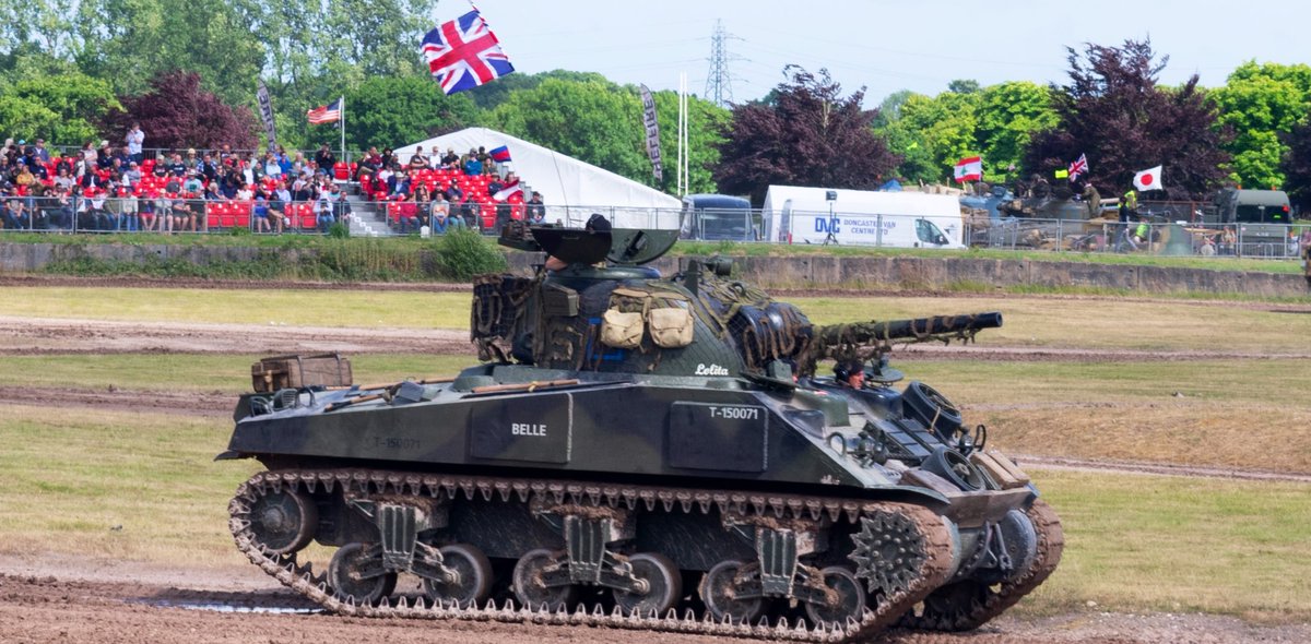 Maxvick_'s tweet image. 