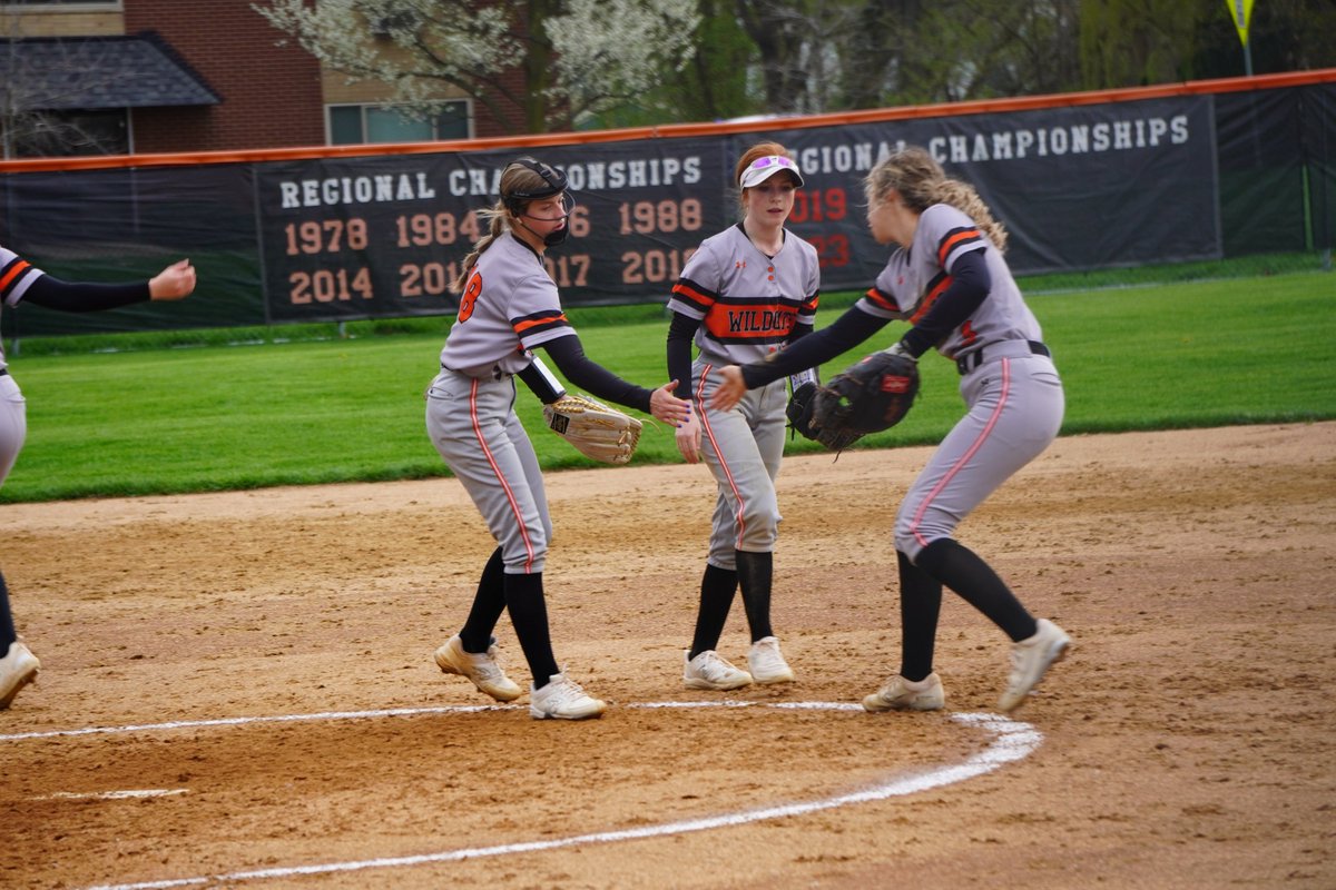 LHS Girls Softball (@lhs_wildcatsb) on Twitter photo Cats earn 9-1 W vs Zion Benton! <a href="/TaylorHigham26/">TaylorHigham</a> 14K's in โญ๏ธ 3Hits 2RBI's at plate. ๐ช<a href="/maddykleemann14/">Maddy Kleemann 2026</a> 3hits, 2RBI's, Zoe Kinesella 2RBI's. <a href="/emilypsyho/">Emily Psyhogios #11</a> & Lindsey Loizzo 2 Hits, RBI's. Proud of our tougnness & unity. Wildcat Strong! ๐๐งก๐ค Cats earn 9-1 W vs Zion Benton! <a href="/TaylorHigham26/">TaylorHigham</a> 14K's in โญ๏ธ 3Hits 2RBI's at plate. ๐ช<a href="/maddykleemann14/">Maddy Kleemann 2026</a> 3hits, 2RBI's, Zoe Kinesella 2RBI's. <a href="/emilypsyho/">Emily Psyhogios #11</a> & Lindsey Loizzo 2 Hits, RBI's. Proud of our tougnness & unity. Wildcat Strong! ๐๐งก๐ค