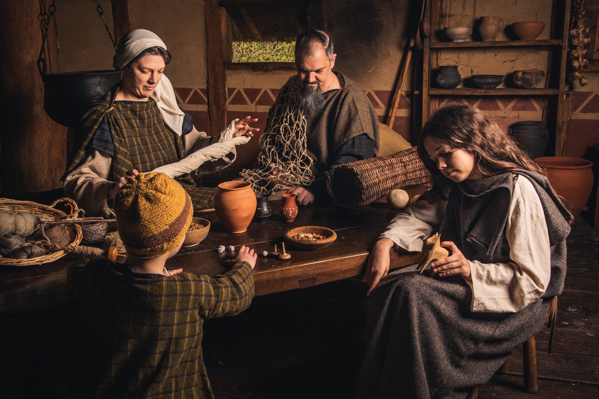 Living History photography. 'Ludotium is a Belgian association whose objective is to promote historical heritage through re-enactment and archaeological experimentation. For more than ten years, they have been offering demonstrations and thematic workshops like beer