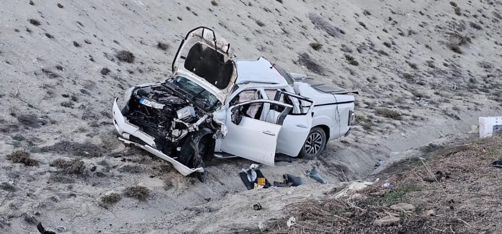 Erzurum-Artvin karayolunda Kamyonetle Otomobil Çarpıştı: 1 Ölü, 6 Yaralı 2mart.com.tr/karadeniz/erzu…