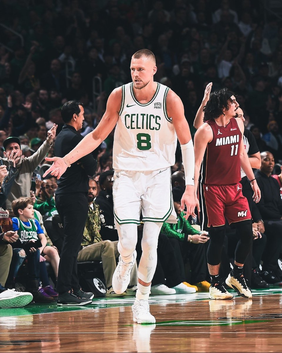 (Game Report) #BOSvsMIA (G1)
No problem for the celtics today as they were hot from 3 all game.
#DifferentHere 114
#HEATCulture 94
————————————————
Jayson Tatum #NBAPlayoffs 
23 PTS | 10 REB | 10 AST | 7/18 FG