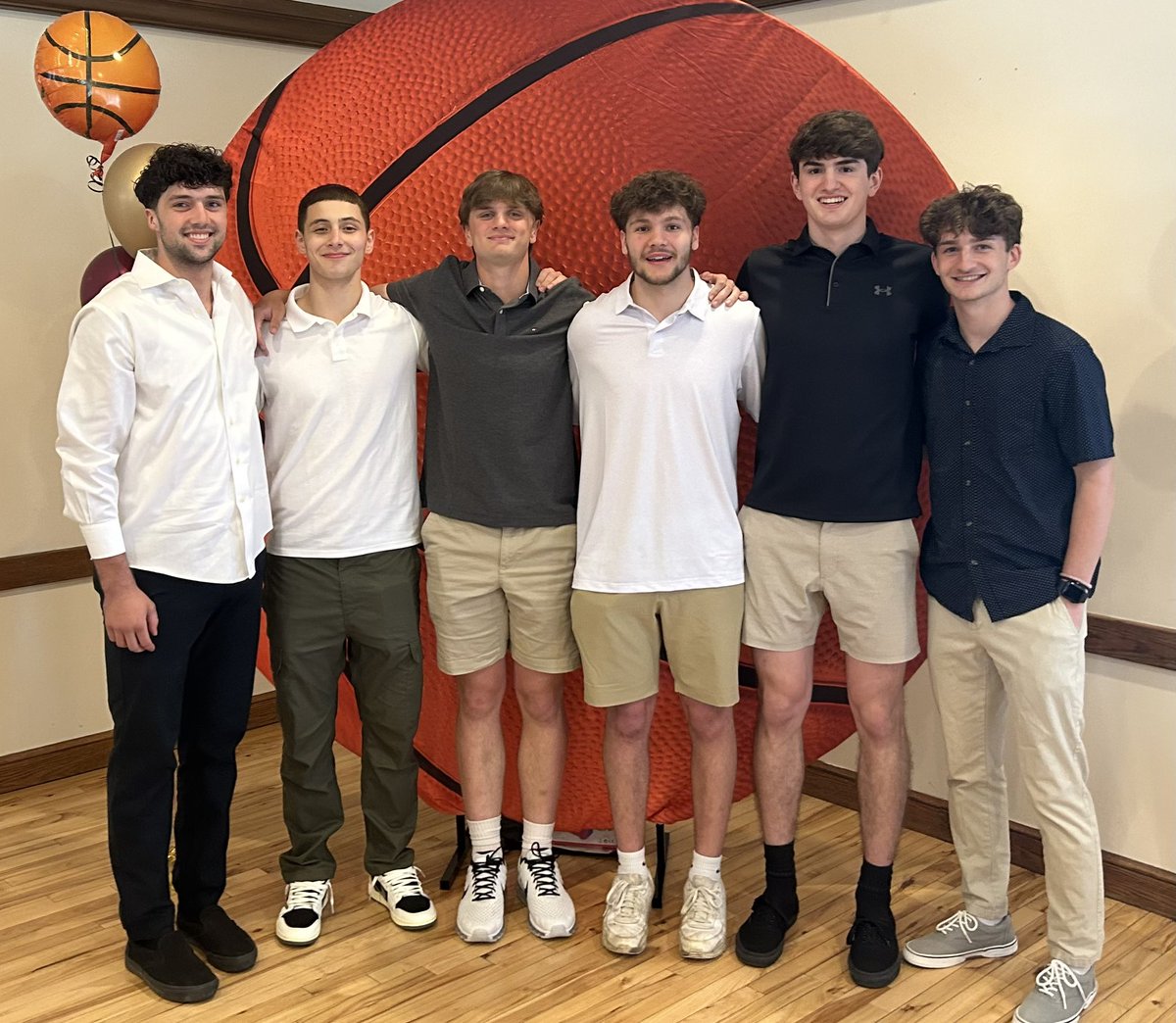 Banquet highlight:
Our 6 seniors gave amazing speeches. Very proud of them! We’ll miss them! They’ll all be successful in the future!
<a href="/HarringtonTyler/">Tyler Harrington</a>
<a href="/tylerfleishour/">Tyler Fleishour</a>
<a href="/RomanoM23/">Michael Romano</a>
<a href="/TylerSpiegel14/">Tyler Spiegel</a>
<a href="/ReeceRaySmith/">Reece Raymond-Smith</a>
<a href="/andymergen24/">Andy</a>