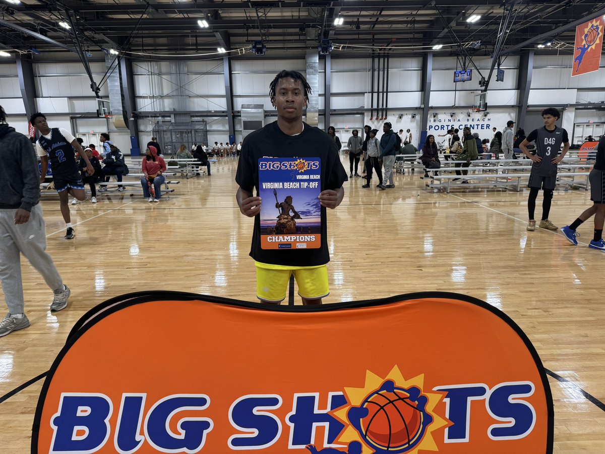#BigShots #VaBeachTipOff

🏆17U Slam Championship🏆

Champs: NEBC Elite Team Steers 71
MVP: #4 Miles White 15pts. Led the division in scoring all weekend. 

Runner Up: Team Push VA HGSL 54