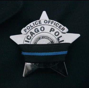 #endofwatch Sadden for the loss of one of own. Please keep his family and the @Chicago_Police in your prayers.