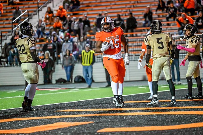 2024 Interview with state champion Mike”Rhino”Wright Jr from Massillon Washington High School
 January 19, 2024  
Brand New Link
daveburnworth.blogspot.com/2024/01/2024-i…
<a href="/gocrazymike45/">Mike”Rhino”Wright Jr</a>