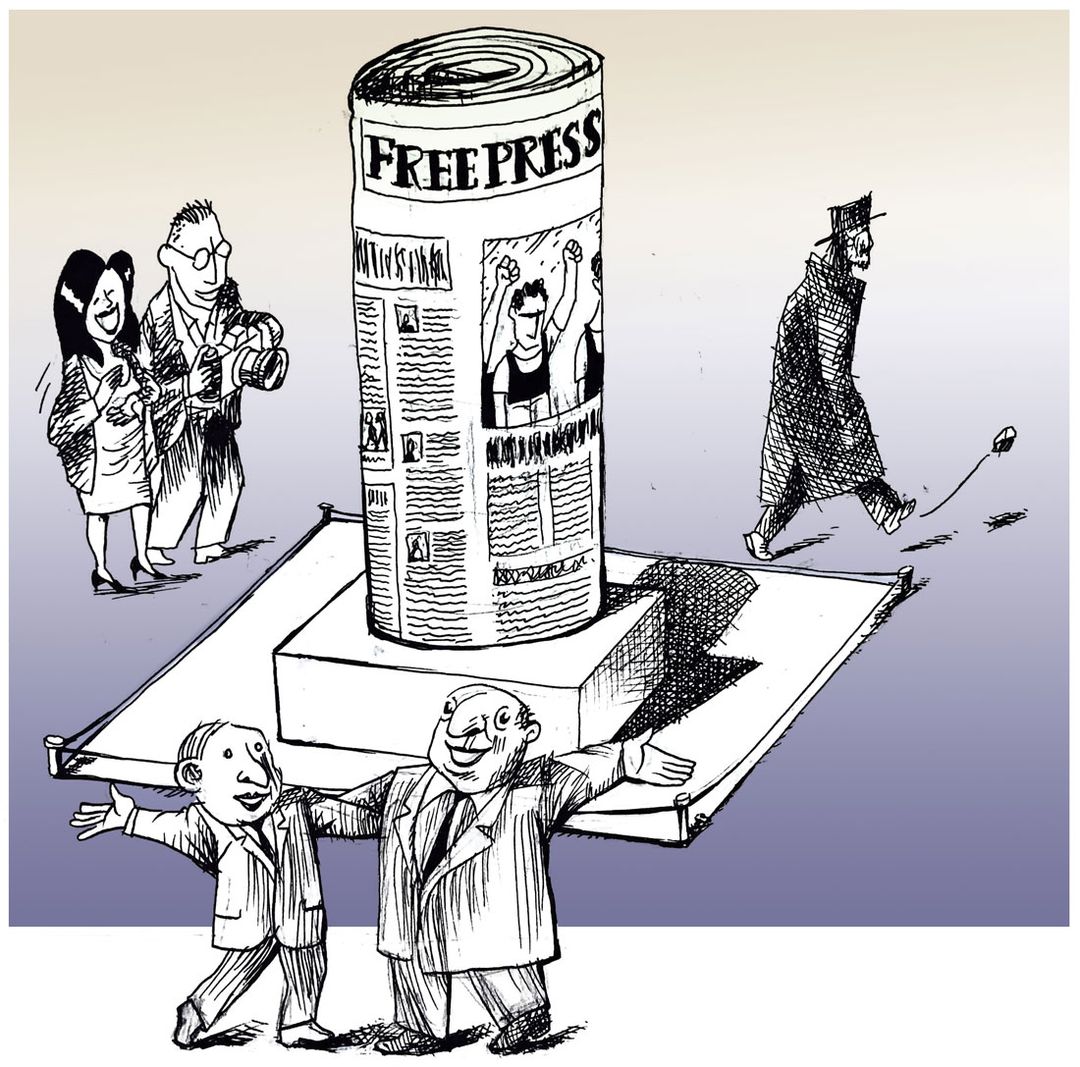 Hür basından vazgeçme..
Don't give up on free press..
#Basın #Press #freepress #freedom #free #freeJournalism #Journalism #Bagımsız #independent #cartoon #editorialcartoon #firuzkutal #cartooningforpeace