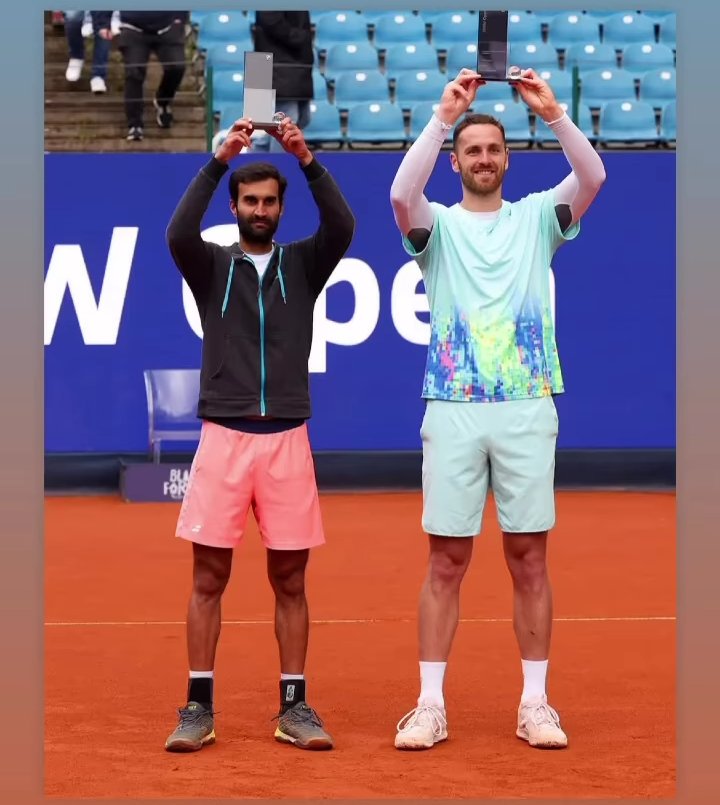 Yuki Bhambri and Albano Olivetti of France emerged victorious at the ATP 250 Munich Open, defeating A. Mies and J. Struff in a gripping final with a resounding 7-6 7-6 victory. This marks Bhambri's second ATP title and a maiden for Olivetti alongside his partner...🎾🙌👏 #ATP250