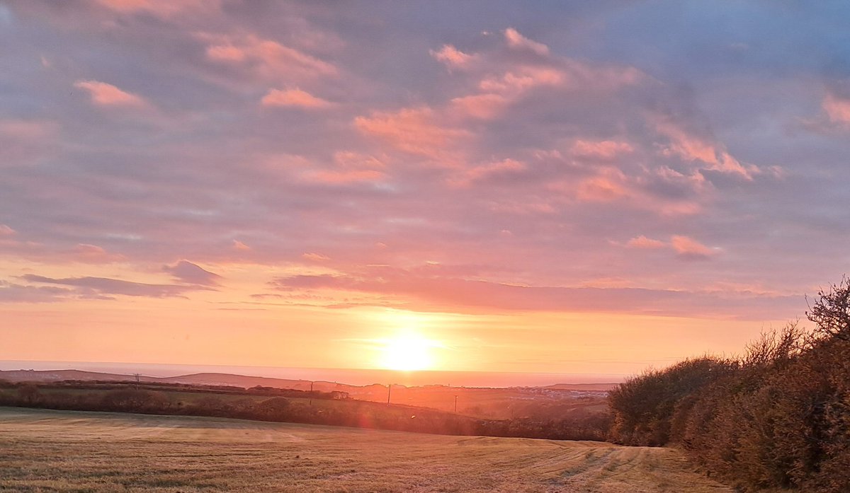 CB_cycles's tweet image. This evenings sunset Cornish style 🌅👌😍 #Cornwall #AtlanticCoast #sunset