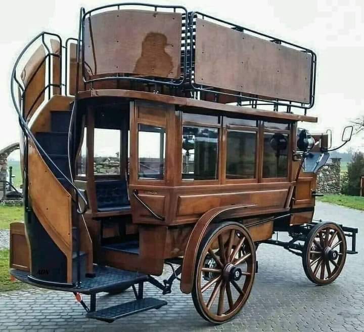 A horse-drawn bus from the 1890s.