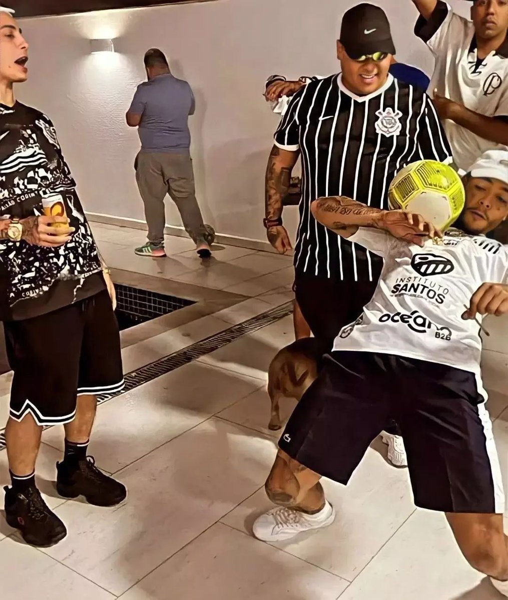 mckevinlyrics's tweet photo. carregou aí? https://t.co/csaX5zQPEH