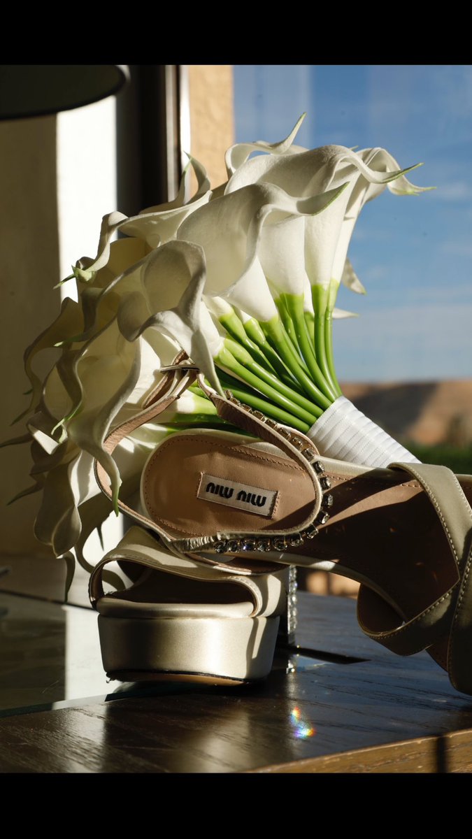 نشكر عروستنا لسماحها و لتعاونها معنا بمشاركتكم بالصور🥹💍❤️

#مصورات #مصوره_عرايس #مصوره _اعراس#أفراح #مصورة_افراح  #مصورات_الرياض #مصوره_سعودية #مصوره_جوال #مصوره_الخرج 
#عروس #عروسه #ميك_اب_ارتيست #قاعه #صالات_افراح #كوشه #عروس #شبكه #طقم #مسكه #حفله#تخرج